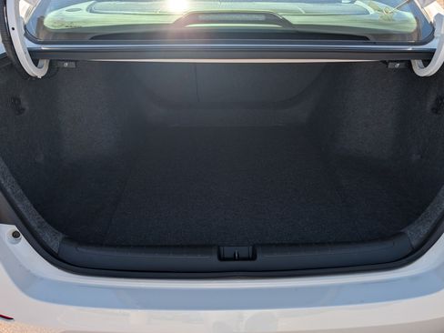 Used 2022 Honda Accord Sport image 18