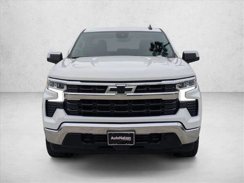Used 2023 Chevrolet Silverado 1500 LT image 2