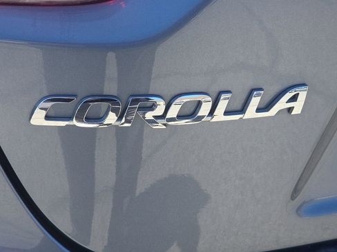 Certified 2025 Toyota Corolla LE FWD image 11
