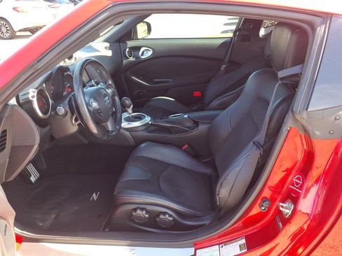 Certified 2019 Nissan 370Z Touring Sport RWD image 4