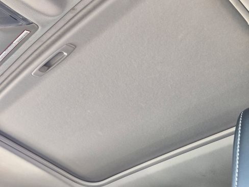 Used 2021 Toyota RAV4 XLE Premium image 30