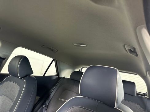 Certified 2023 Hyundai Venue Limited image 12