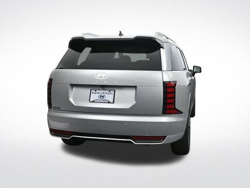 Used 2026 Hyundai Palisade Calligraphy FWD image 6