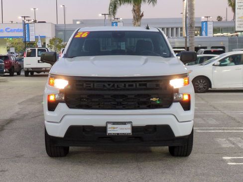 Used 2026 Chevrolet Silverado 1500 Custom image 2