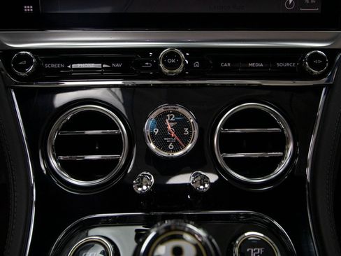 Used 2020 Bentley Continental GT V8 First Edition image 31