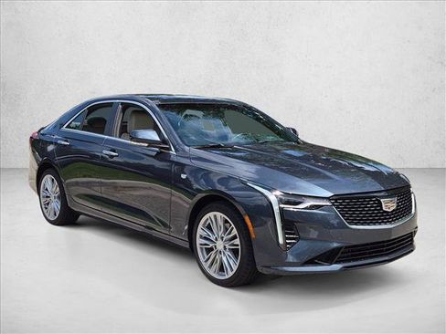 Used 2025 Cadillac CT4 Premium Luxury RWD image 3