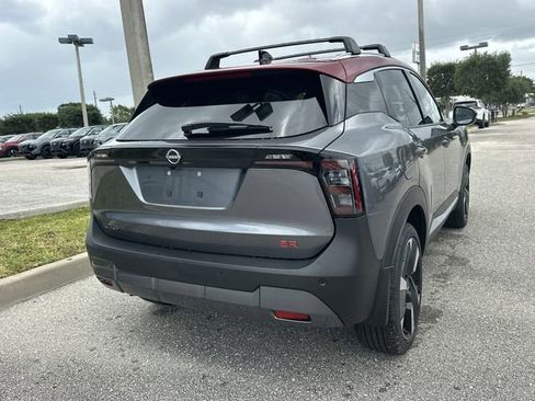 Used 2026 Nissan Kicks SR w/ Cold Weather Package FWD image 6