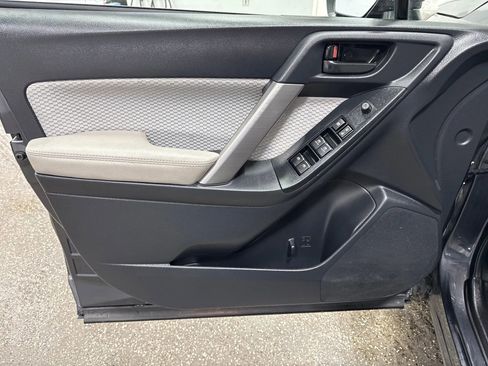 Used 2017 Subaru Forester 2.5i Premium w/ All-Weather Package image 25