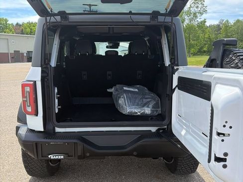 Used 2024 Ford Bronco Badlands AWD/4WD image 24