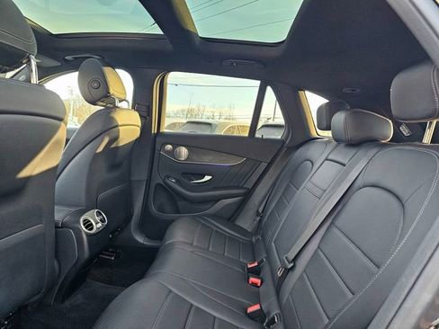 Used 2021 Mercedes-Benz GLC 300 GLC 300 image 22