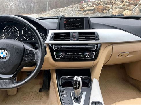 Used 2016 BMW 320i xDrive Sedan image 28