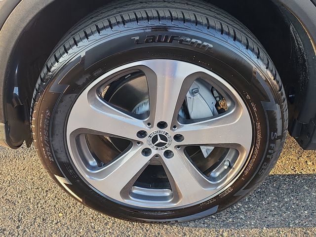 Used 2022 Mercedes-Benz GLC 300 4MATIC image 29