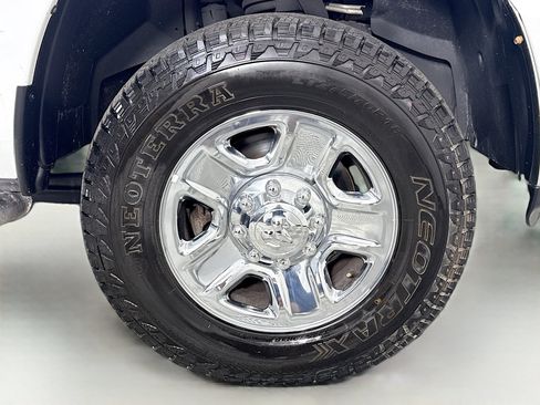 Used 2016 RAM 2500 SLT image 31