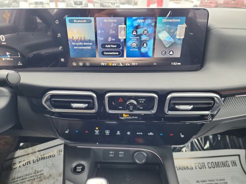 New 2026 Nissan Sentra SR image 13