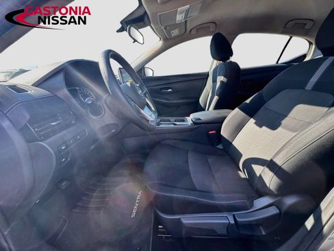 Used 2024 Nissan Sentra SV FWD image 26