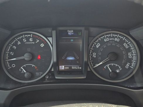 Used 2021 Toyota Tacoma TRD Off-Road w/ Technology Package image 24