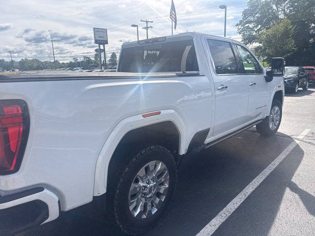 Used 2022 GMC Sierra 2500 Denali AWD/4WD image 3