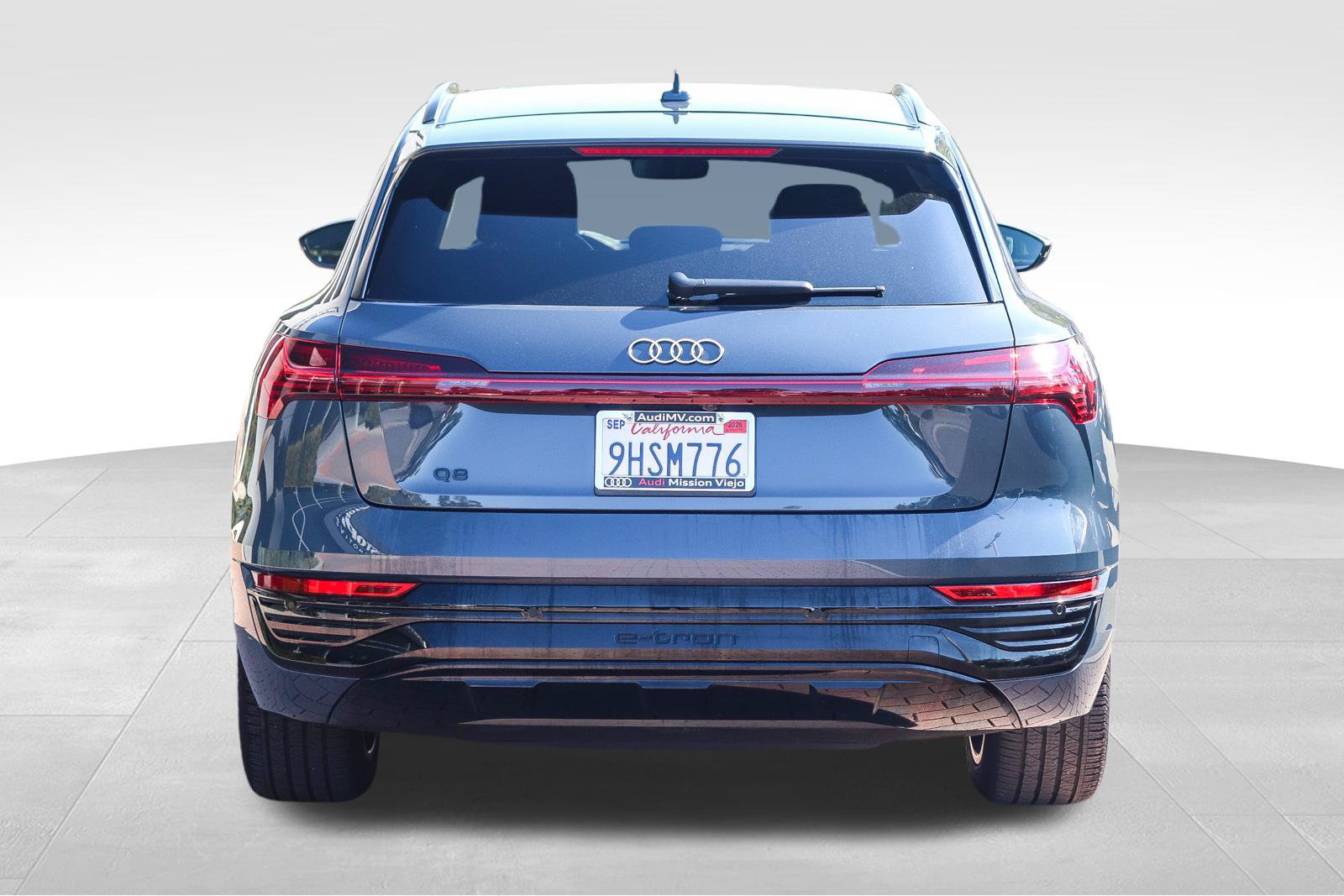 Certified 2024 Audi Q8 e-tron Premium Plus w/ Premium Plus Package AWD/4WD image 7