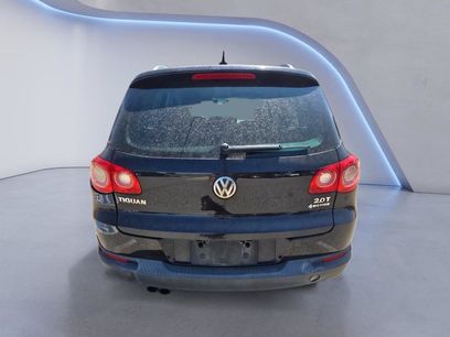 Used 2011 Volkswagen Tiguan SE