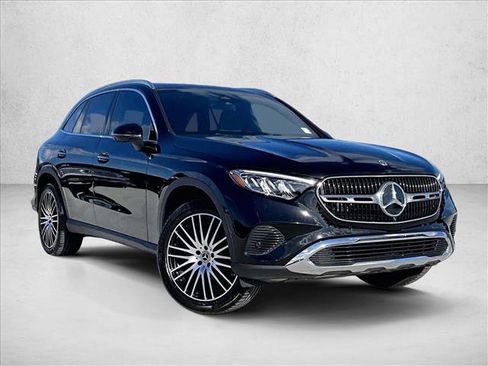 Used 2026 Mercedes-Benz GLC 300 image 12