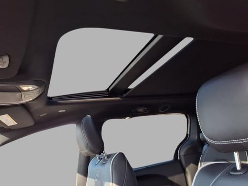 New 2026 Chrysler Pacifica Limited w/ S Appearance Package image 20