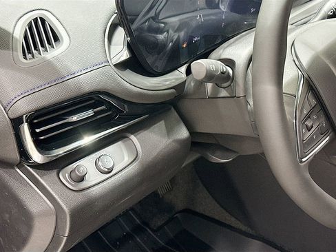 New 2026 Buick Envista Sport Touring image 10