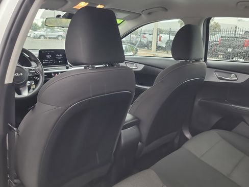 Used 2024 Kia Forte LXS image 12