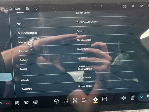 Used 2022 Rivian R1T Launch Edition image 35