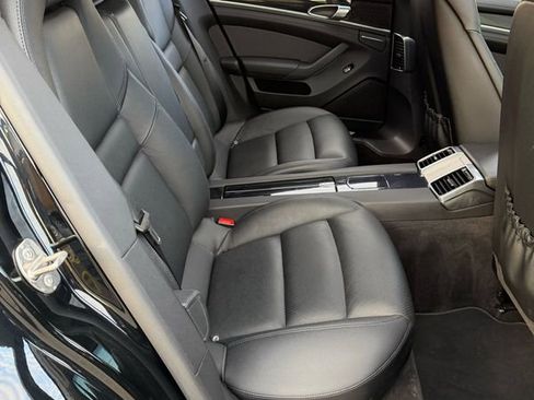 Used 2016 Porsche Panamera 4S image 11