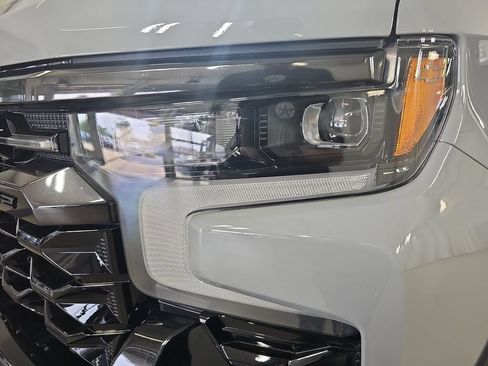 Certified 2024 Chevrolet Silverado 1500 ZR2 w/ Technology Package AWD/4WD image 36