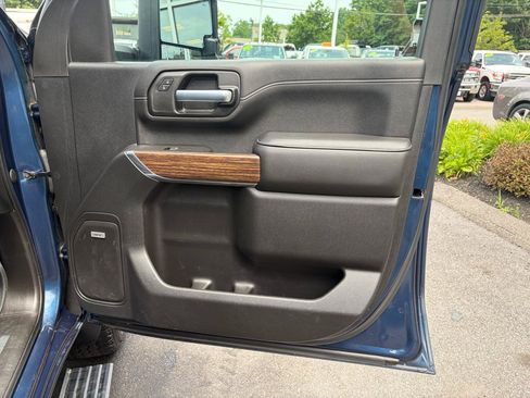 Used 2021 Chevrolet Silverado 2500 High Country w/ Technology Package AWD/4WD image 48