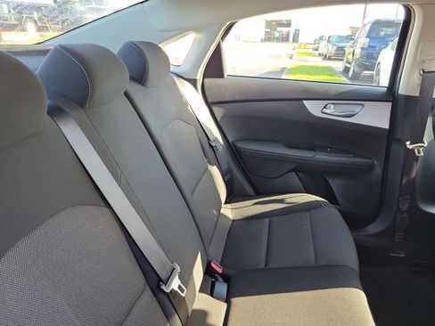 Used 2024 Kia Forte LXS w/ LXS Technology Package FWD image 15