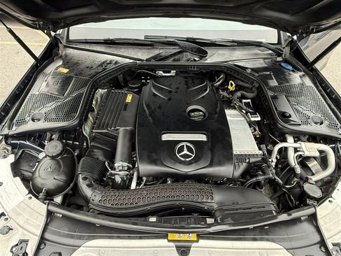 Used 2016 Mercedes-Benz C 300 4MATIC Sedan image 33