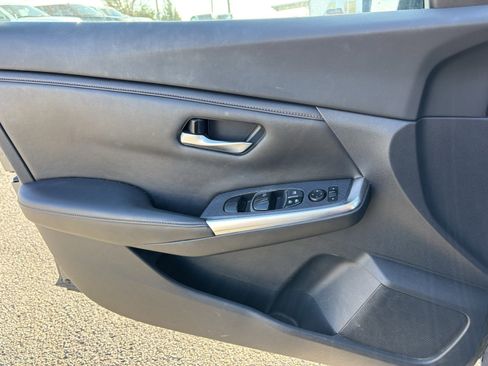 Used 2020 Nissan Sentra SR image 3