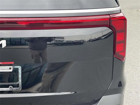 New 2026 Kia Carnival LXS image 15