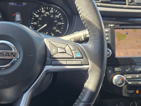 Used 2019 Nissan Rogue SL FWD image 41