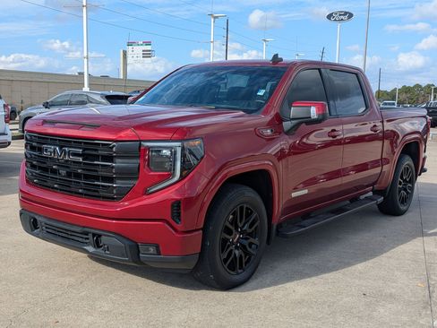 Used 2022 GMC Sierra 1500 Elevation w/ Elevation Premium Package image 8