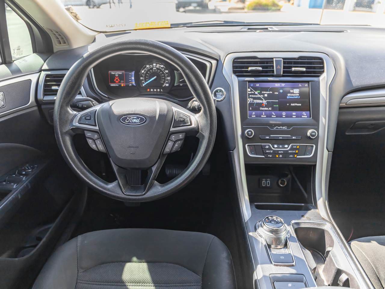 Used 2020 Ford Fusion SE FWD image 11