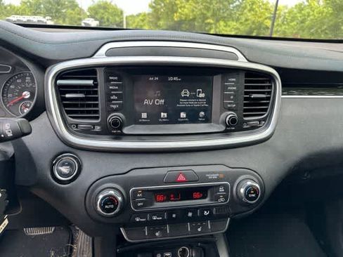 Used 2020 Kia Sorento S AWD/4WD image 8