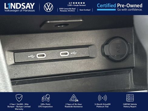 Certified 2025 Volkswagen Taos SE image 17