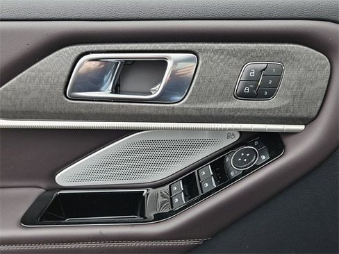 New 2026 Ford Explorer Platinum image 62