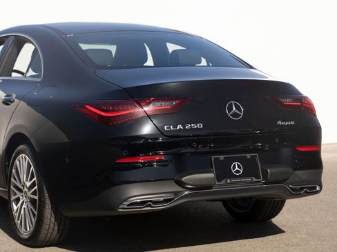 Used 2026 Mercedes-Benz CLA 250 4MATIC image 8