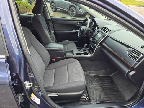 Used 2016 Toyota Camry LE image 14