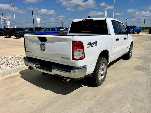 Used 2023 RAM 1500 Big Horn AWD/4WD image 3