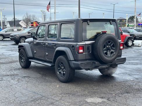 Used 2022 Jeep Wrangler Unlimited Sport image 6