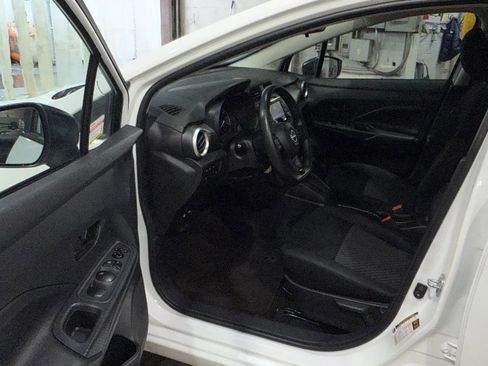 Used 2023 Nissan Versa S image 21