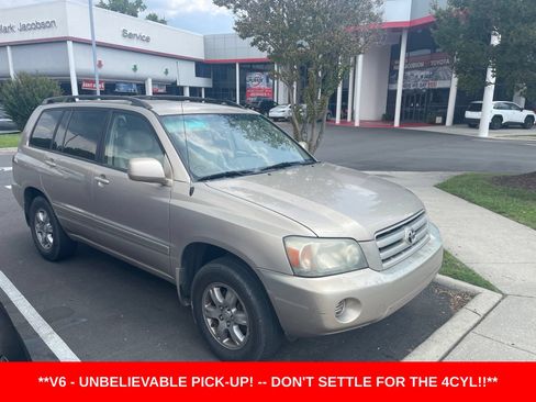 Used 2004 Toyota Highlander 4WD V6 image 2