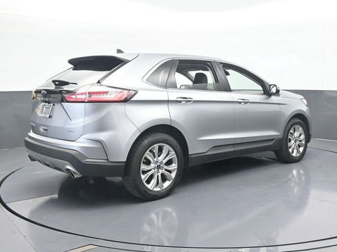 Used 2022 Ford Edge Titanium w/ Equipment Group 301A image 6