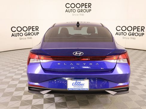 Used 2023 Hyundai Elantra SEL w/ Cargo Package FWD image 20