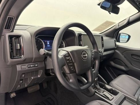 Used 2026 Nissan Frontier SV w/ Tow Package RWD image 33